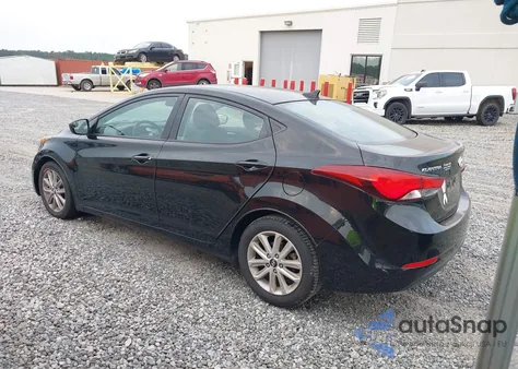 2015 Hyundai Elantra Se z USA, uszkodzony, nr VIN 5NPDH4AE4FH642406